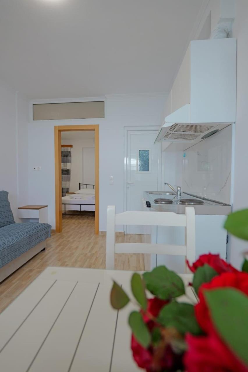 Eduard Lagji Apartament Lukove Exterior photo