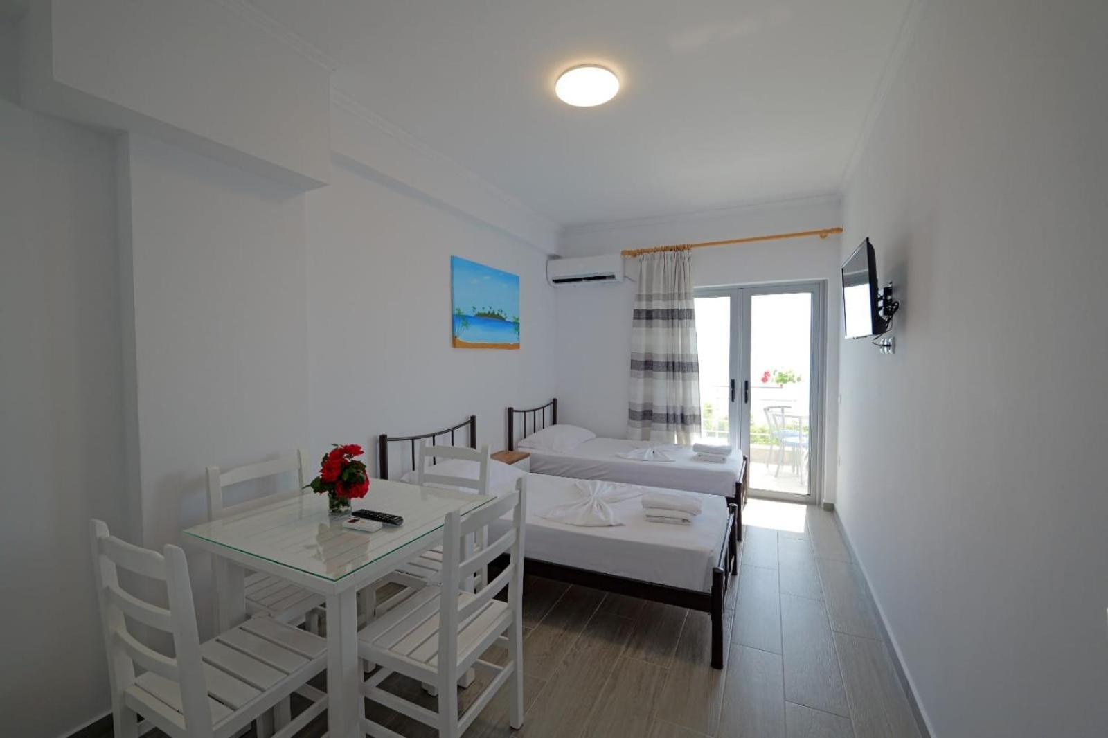 Eduard Lagji Apartament Lukove Exterior photo