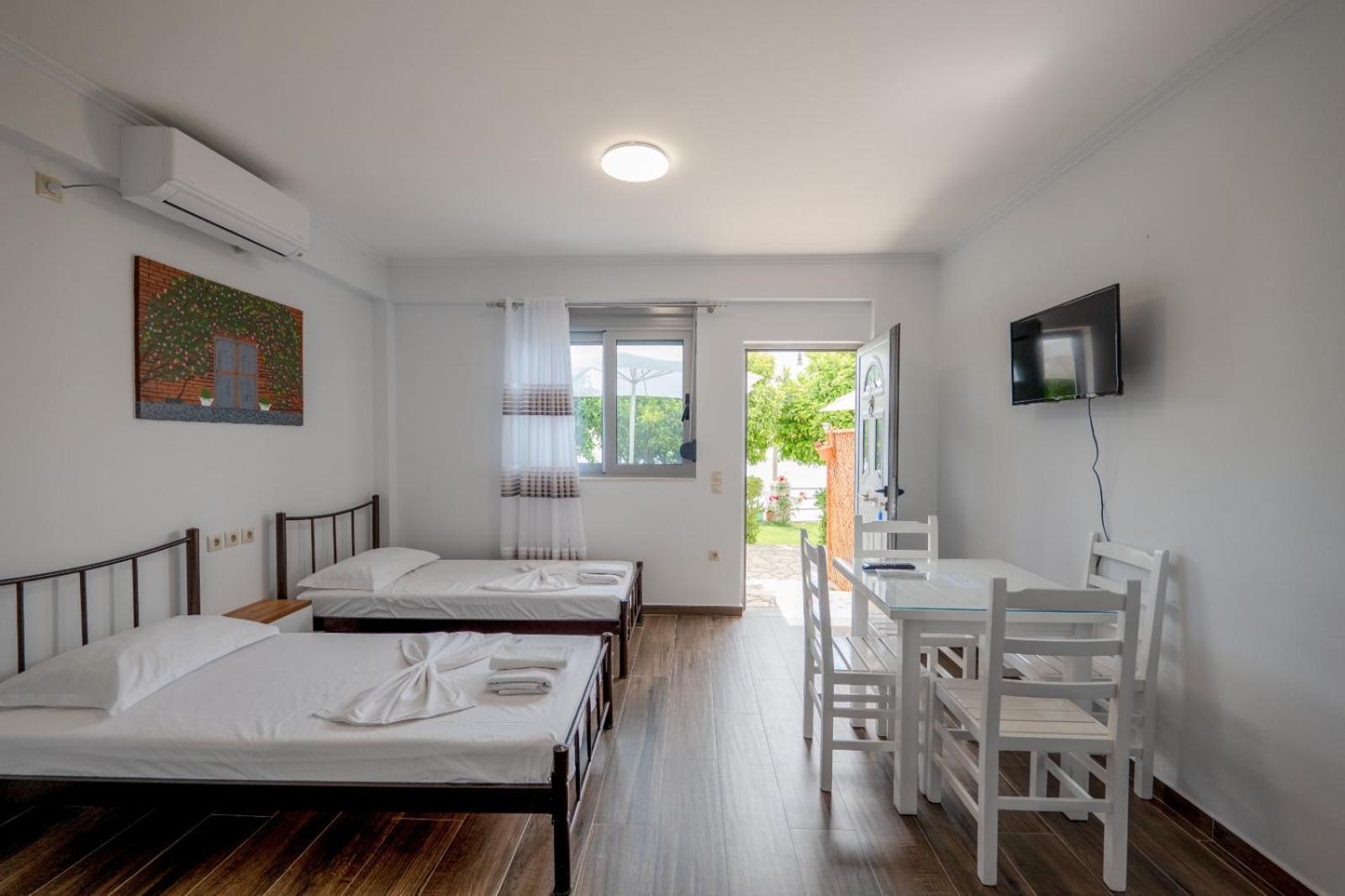 Eduard Lagji Apartament Lukove Exterior photo