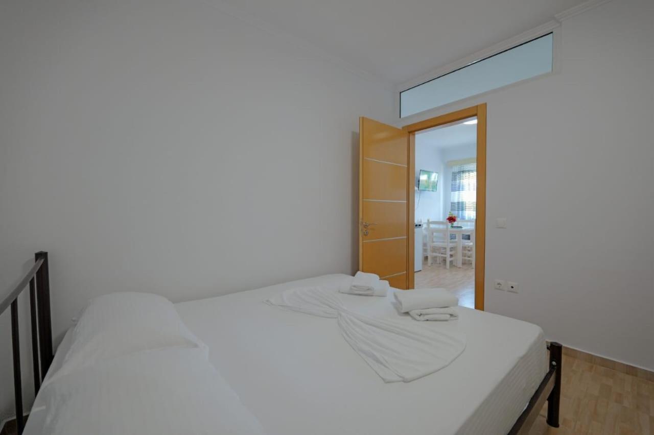 Eduard Lagji Apartament Lukove Room photo