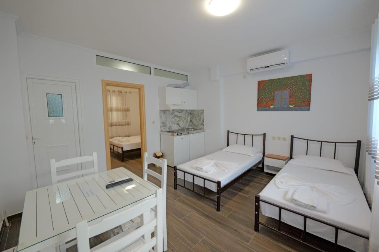 Eduard Lagji Apartament Lukove Room photo