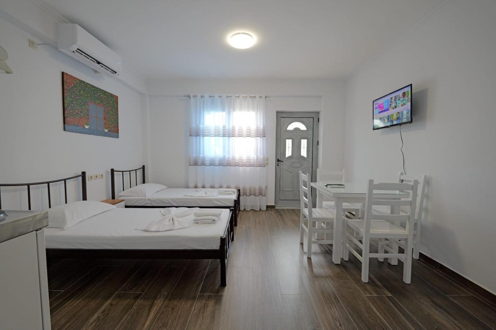 Eduard Lagji Apartament Lukove Room photo